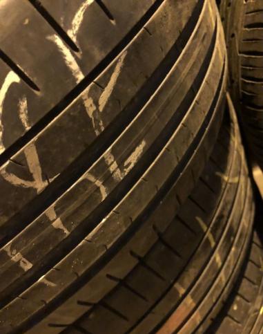 Pirelli P Zero PZ4 245/45 R20