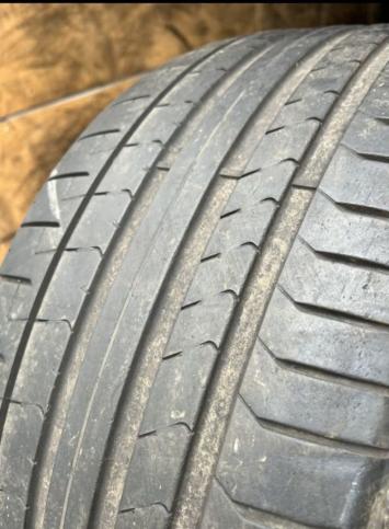 Pirelli P Zero PZ4 255/40 R20