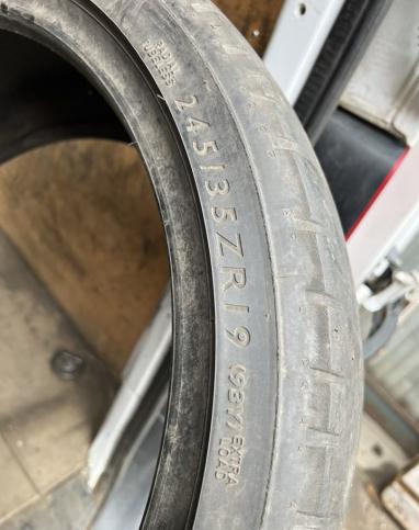 Dunlop SP Sport Maxx RT 245/35 R19 и 265/35 R19