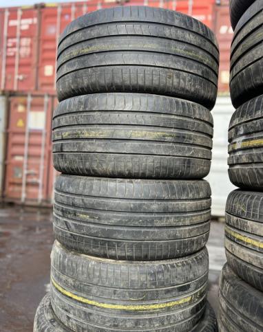 Pirelli P Zero PZ4 275/30 R21