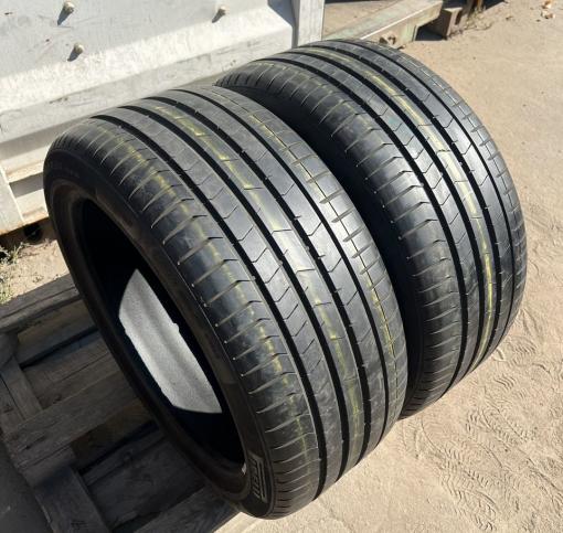 Pirelli P Zero PZ4 275/40 R20