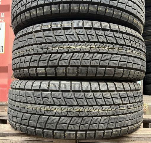 Dunlop Winter Maxx SJ8 265/70 R16