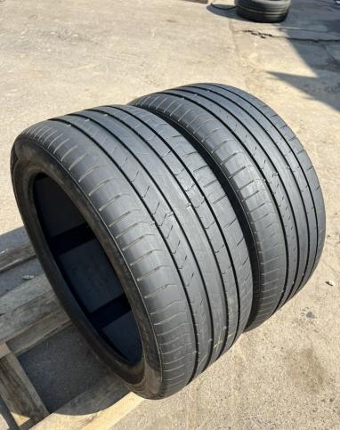 Pirelli P Zero PZ4 255/40 R20