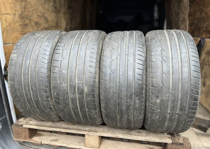 Dunlop SP Sport Maxx RT 245/35 R19 и 265/35 R19