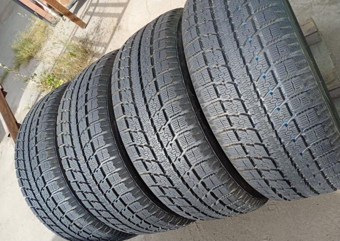 Toyo Observe GSi-5 275/50 R21