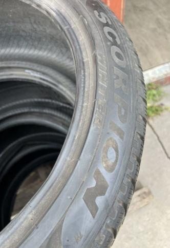 Pirelli Scorpion Winter 285/40 R22