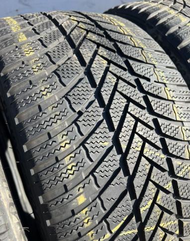 Bridgestone Blizzak LM-005 255/35 R20