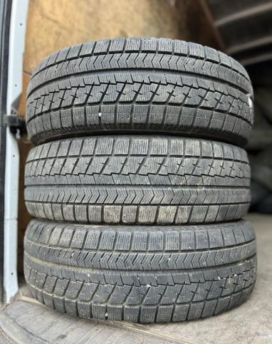 Bridgestone Blizzak VRX 215/65 R16