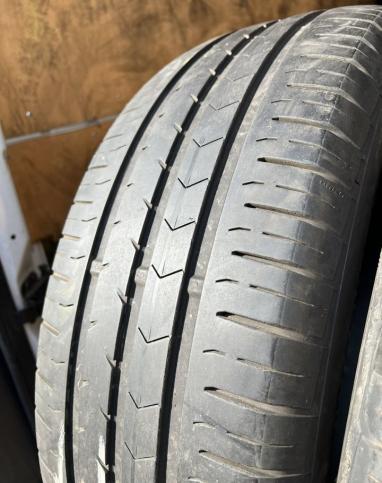 Continental ContiPremiumContact 5 215/65 R16