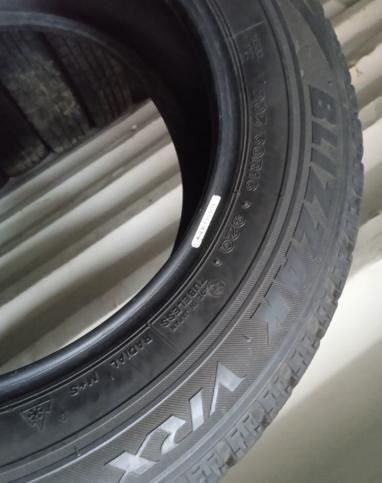 Bridgestone Blizzak VRX 205/60 R16