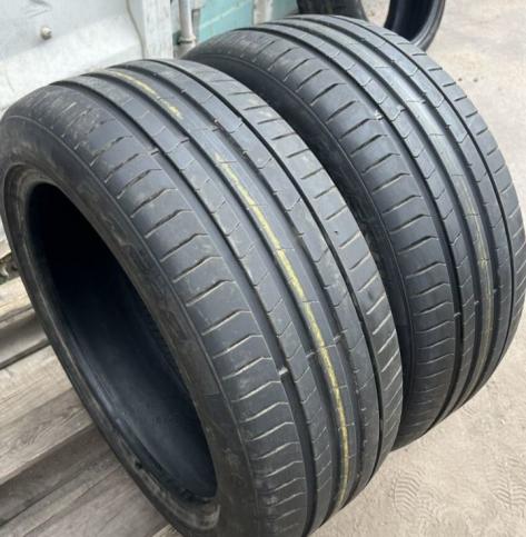 Pirelli P Zero PZ4 245/45 R19