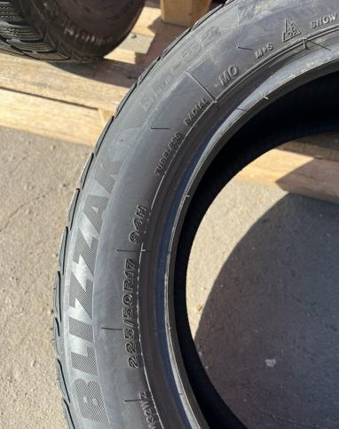 Bridgestone Blizzak LM-32 225/50 R17