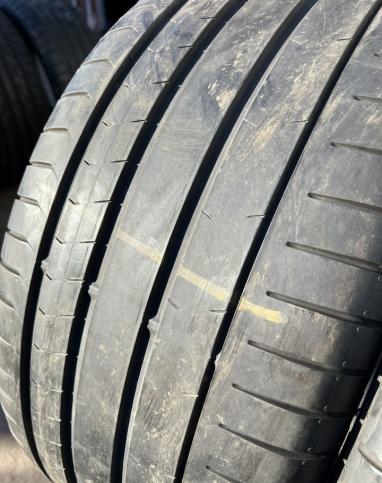 Pirelli P Zero PZ4 275/30 R20