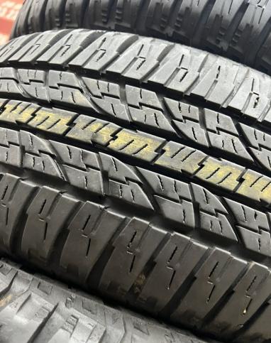 Yokohama Geolandar A/T G015 215/60 R16