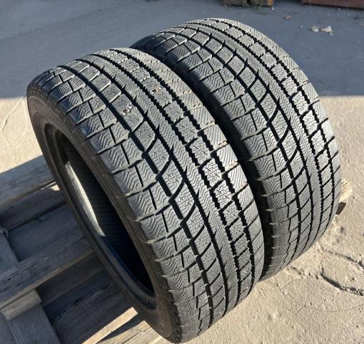 Toyo Winter Tranpath MK3 225/55 R17