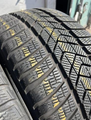 Pirelli Winter Sottozero 3 255/35 R21