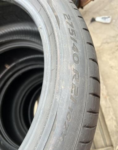 Pirelli P Zero PZ4 275/40 R21 и 315/35 R21