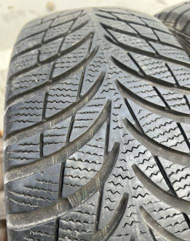 Goodyear UltraGrip 7+ 205/60 R16