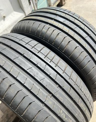 Pirelli P Zero PZ4 245/45 R18