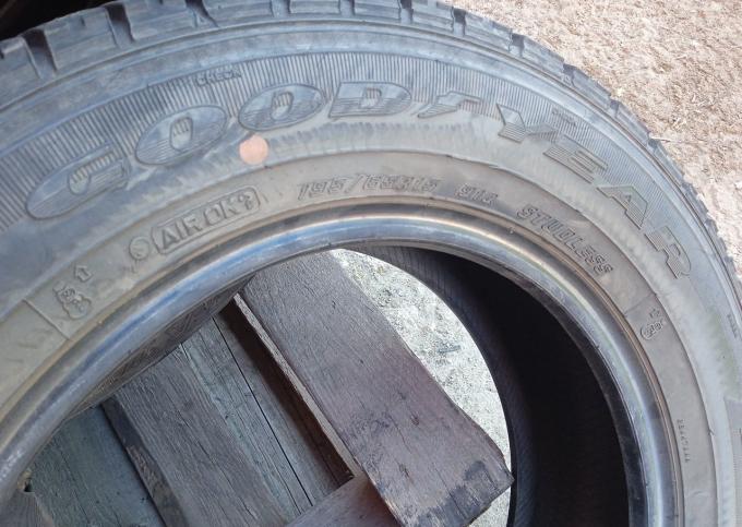 Goodyear Ice Navi Zea II 195/65 R15