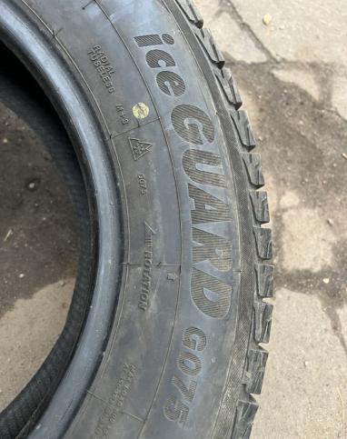 Yokohama Ice Guard SUV G075 215/70 R16