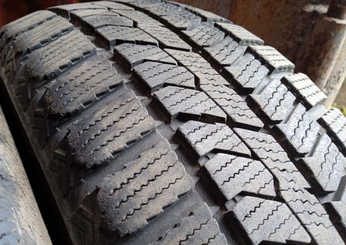 Toyo Observe GIZ2 175/65 R14