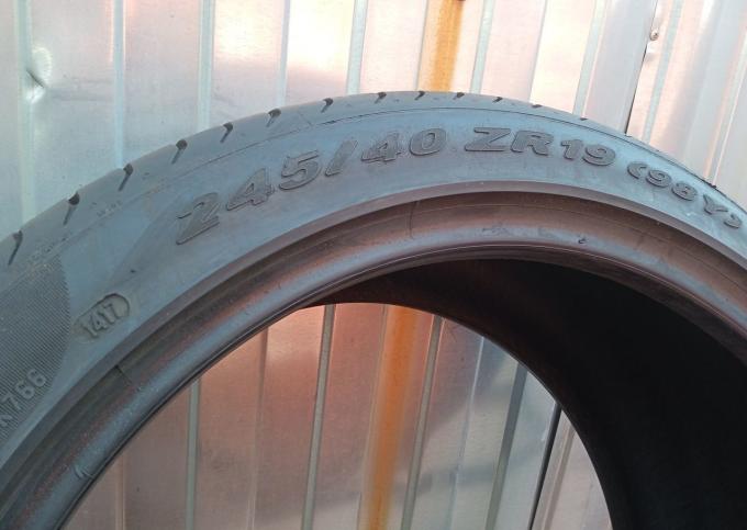 Pirelli P Zero 245/40 R19