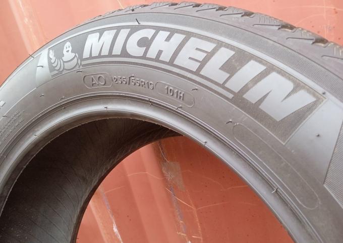 Michelin Latitude Alpin LA2 235/55 R19