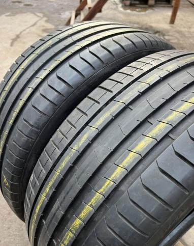 Pirelli P Zero PZ4 255/40 R21