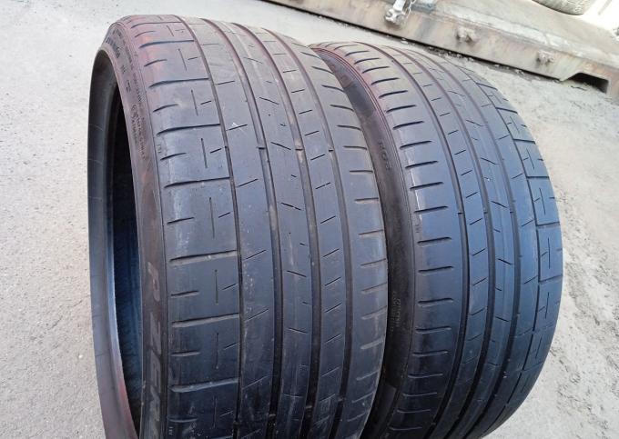 Pirelli P Zero PZ4 235/35 R19