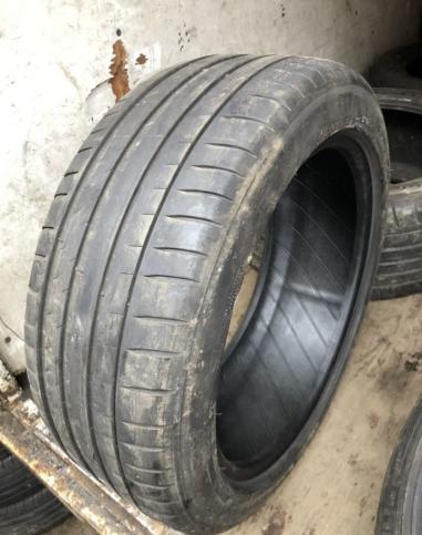 Michelin Pilot Sport 4 235/45 R18