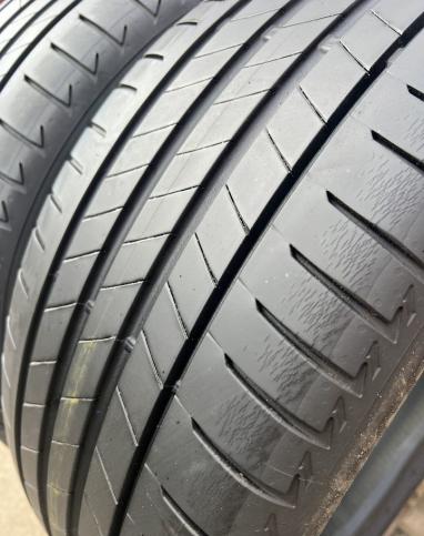 Bridgestone Turanza T005 225/40 R18