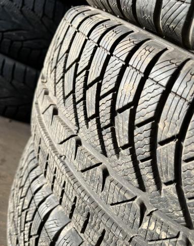 Michelin Pilot Alpin 4 225/55 R18