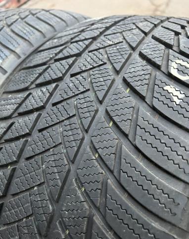 Bridgestone Blizzak LM-001 255/40 R20