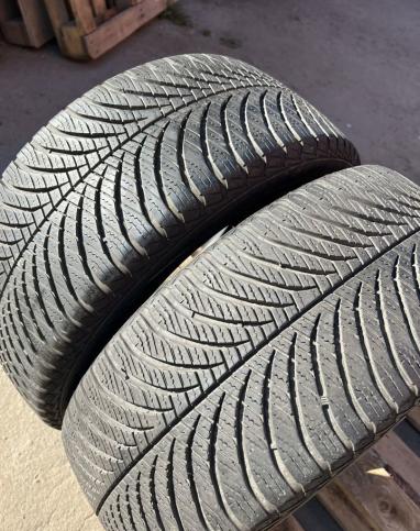 Goodyear Vector 4Seasons Gen-2 225/45 R17