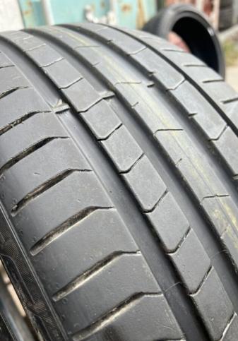 Pirelli P Zero PZ4 245/45 R19