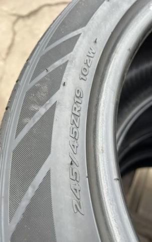 Hankook Ventus V2 AS 245/45 R19 и 275/40 R19