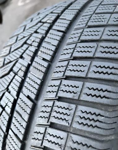 Hankook Winter I'Cept Evo2 W320 255/35 R20