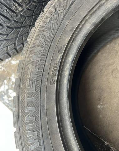 Dunlop Winter Maxx WM01 225/55 R17