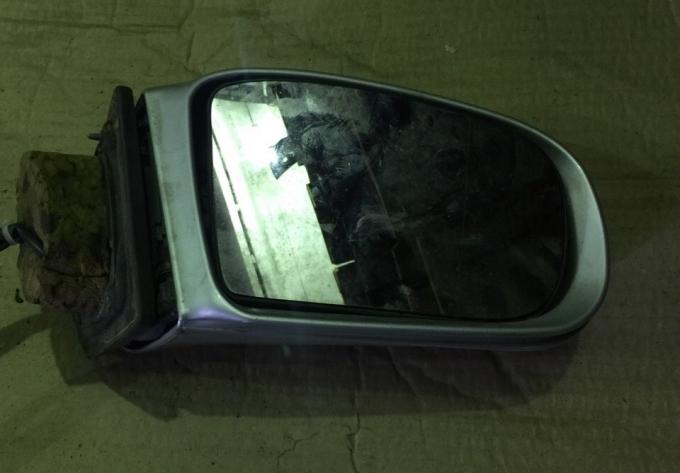 Зеркало заднего вида правое Mercedes Benz w220