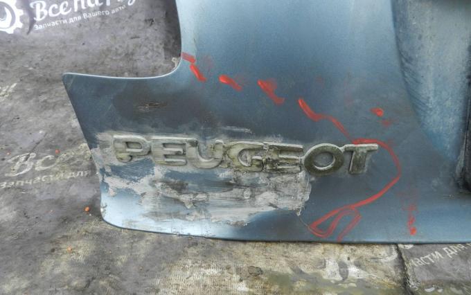 Крышка багажника Peugeot 206 седан 860689