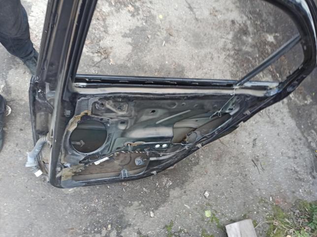 Дверь задняя правая Ford Mondeo 3 1446441