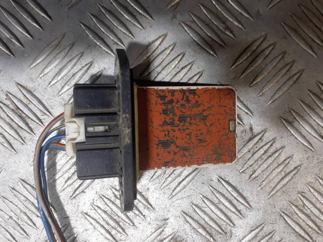 Резистор отопителя Mazda 2 D65161B15