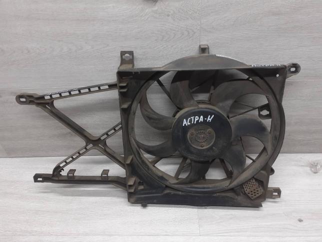 Вентилятор радиатора Opel Astra H 13205947