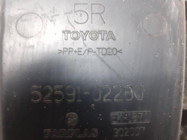 Пыльник задней арки Toyota Corolla E18