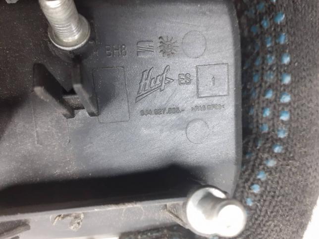 Кнопка открывания крышки багажника Seat Ibiza 5 6j4627565