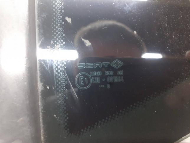 Стекло боковое левое Seat Ibiza 5 6J4845297K