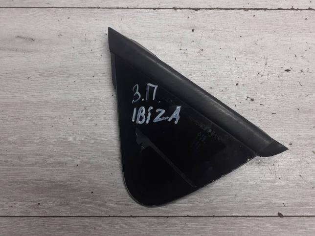Стекло боковое правое Seat Ibiza 5 6J4845298K