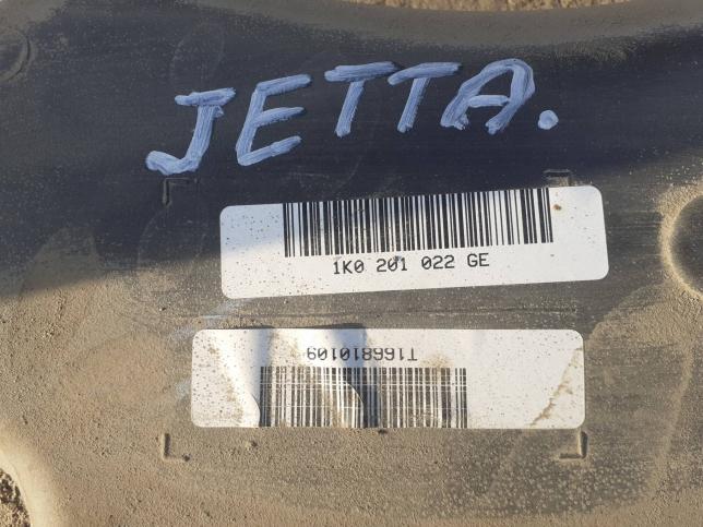 Бензобак Volkswagen Jetta 5 1K0201022GE