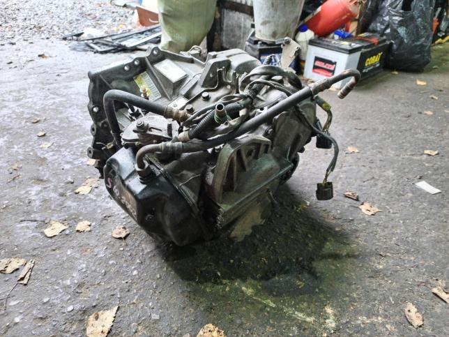 КПП (автомат) Volvo 2.4 8251618